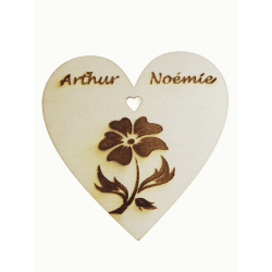 Coeur en bois gravé