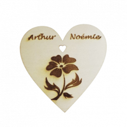Coeur en bois gravé